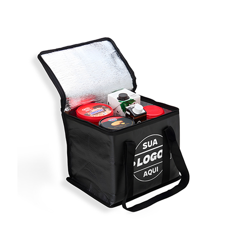 Bolsa térmica polietileno com capacidade de 17 Litros. Contém alça de mão em nylon.
Altura : 21,5 cm
Largura : 26 cm
Profundidade : 19,5 cm
Medidas aproximadas para gravação (CxL): 21,2 cm x 12 cm